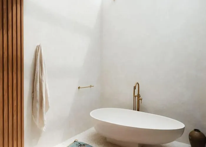 Alya Seaside By Pura Homes * Canggu (Bali)